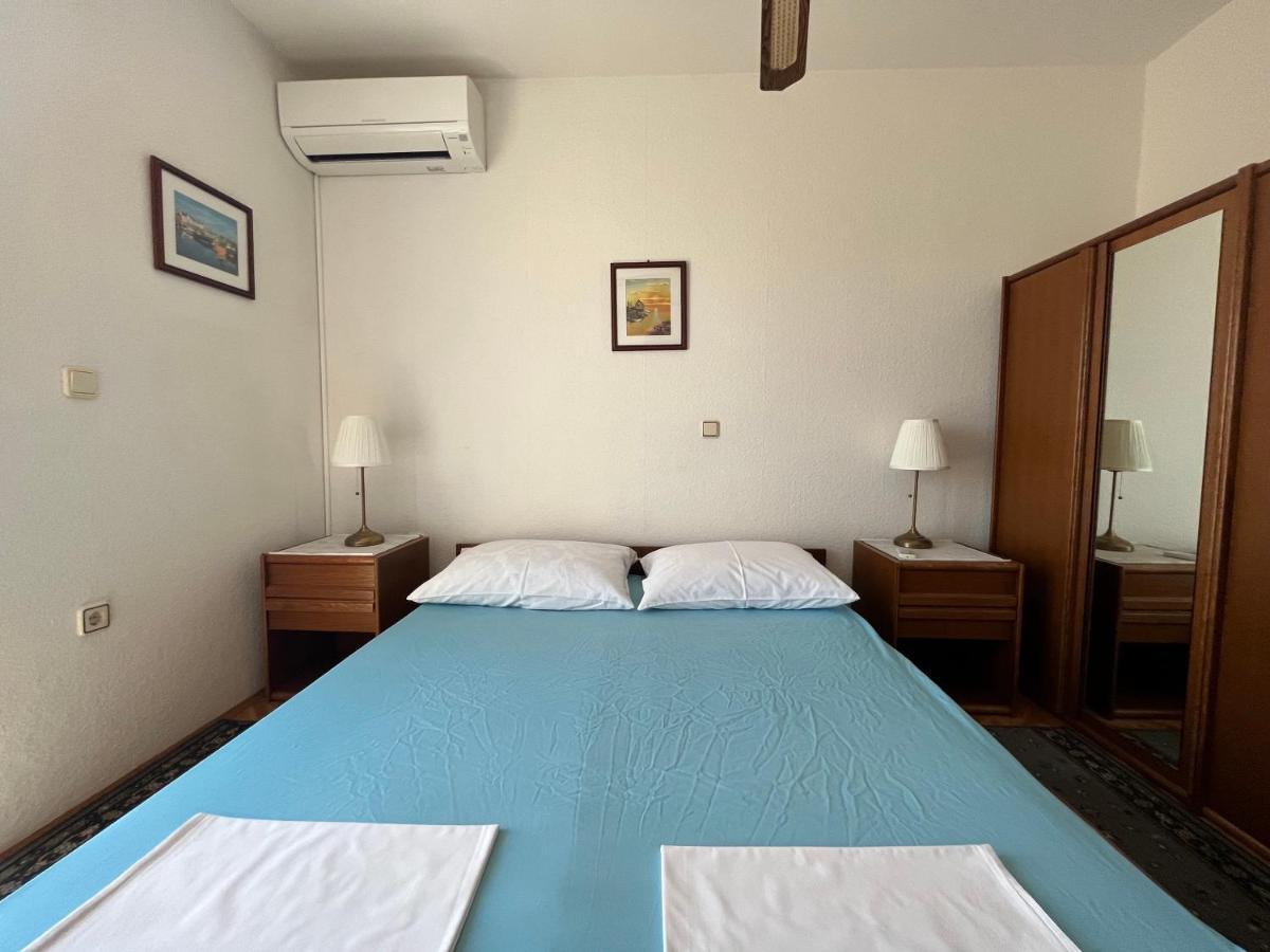 Apartments Vuksan ราบ ภายนอก รูปภาพ